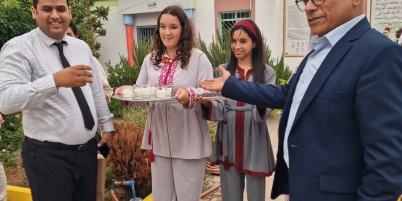 مدرسة المسيرة بأكادير إداوتنان تهنئ رشيد المحمدي بمناسبة تعيينه مديرًا إقليميا لوزارة التربية الوطنية
